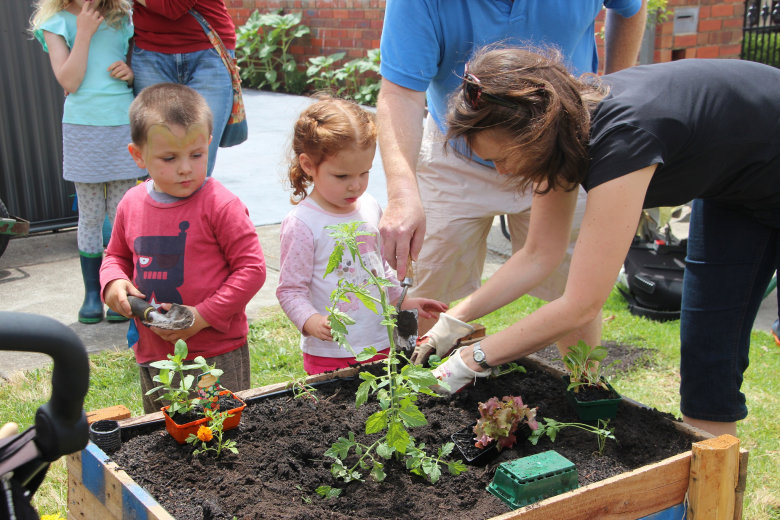 Djeca sadnjom uče i kako se brinuti o biljkama