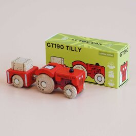 Drveni traktor - Tilly